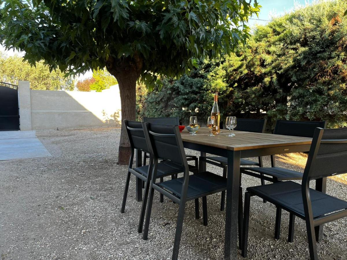 Les Olivades Villa Cavaillon Exterior photo